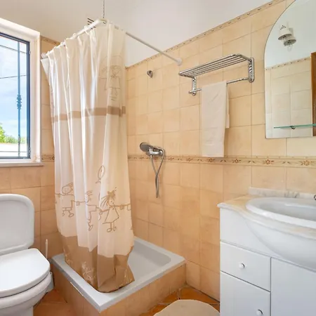 Do Castelo By Interhome Сasa de vacaciones